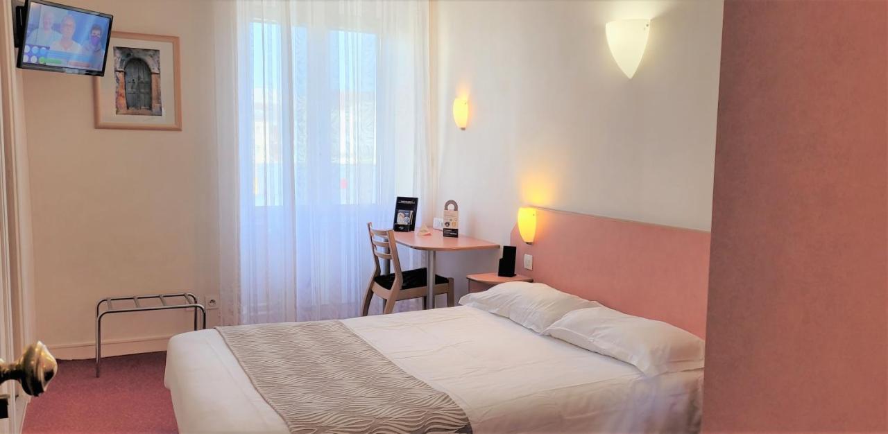 Nouvel Hotel Lons-le-Saunier Exteriör bild