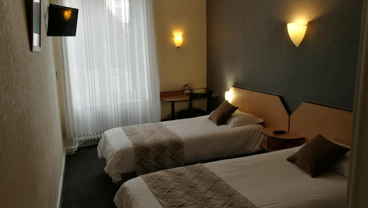 Nouvel Hotel Lons-le-Saunier Exteriör bild